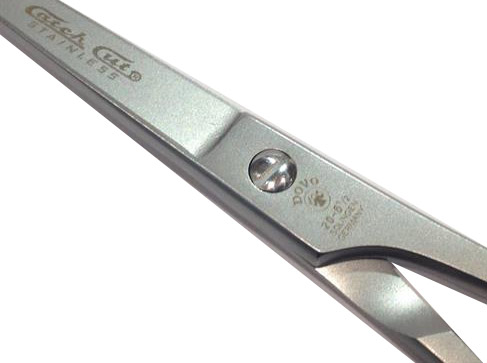 ​Dovo Solingen Catch Cut (20) - profesionální kadeřnické nůžky s mikrozúbkami.